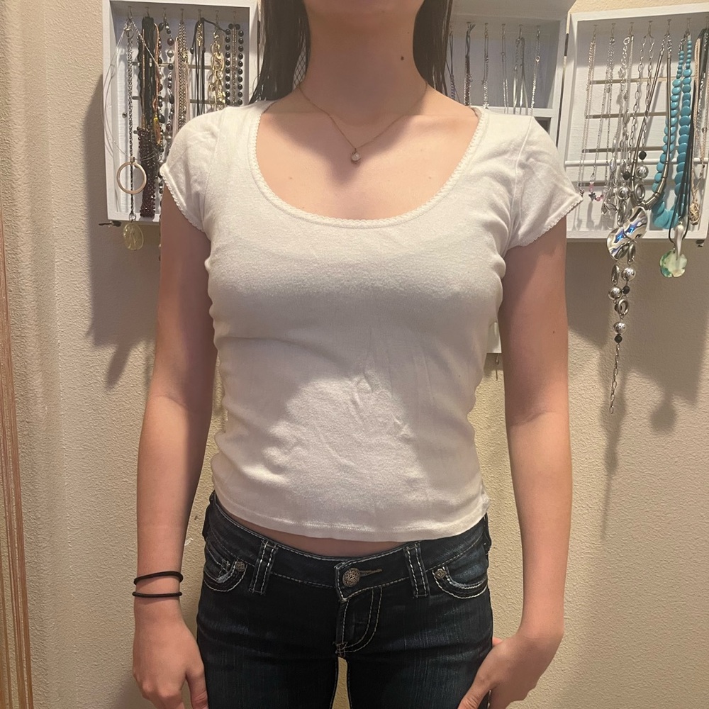 white round/square neck top with lace detailing